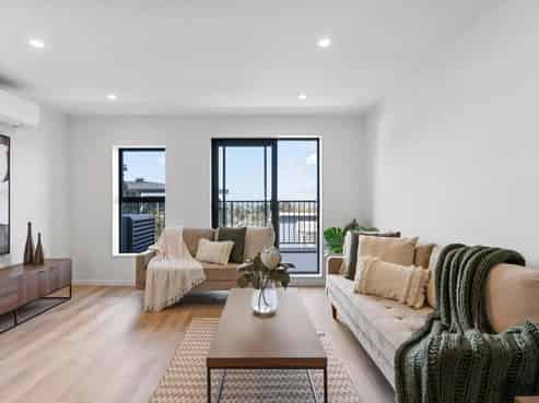 3/25 Warren Avenue, Three Kings