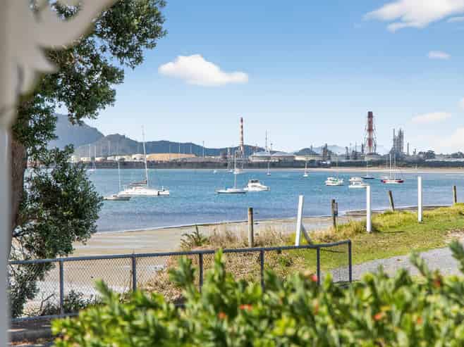 195 One Tree Point Road, One Tree Point