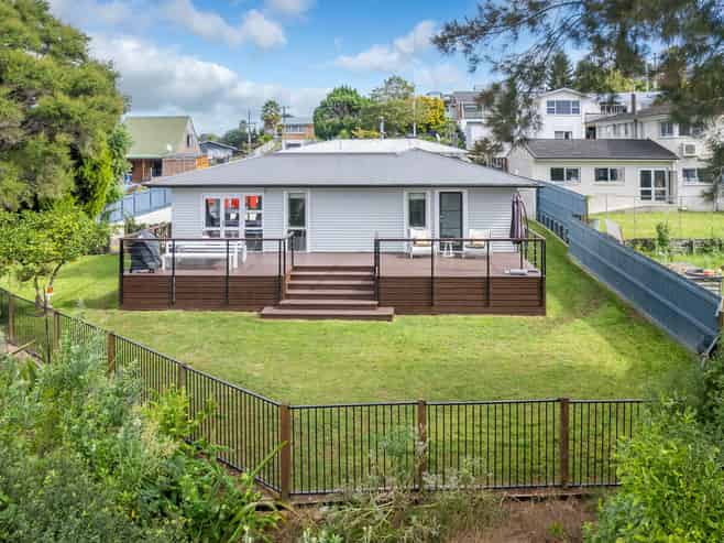 90 Ranui Street, Dinsdale