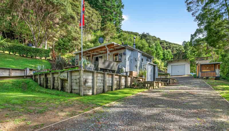 1598 Pack Spur Road, Masterton