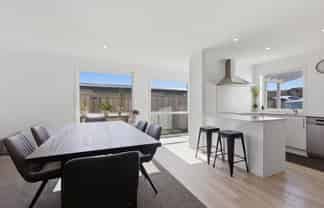 50A Puhirake Crescent, Pyes Pa