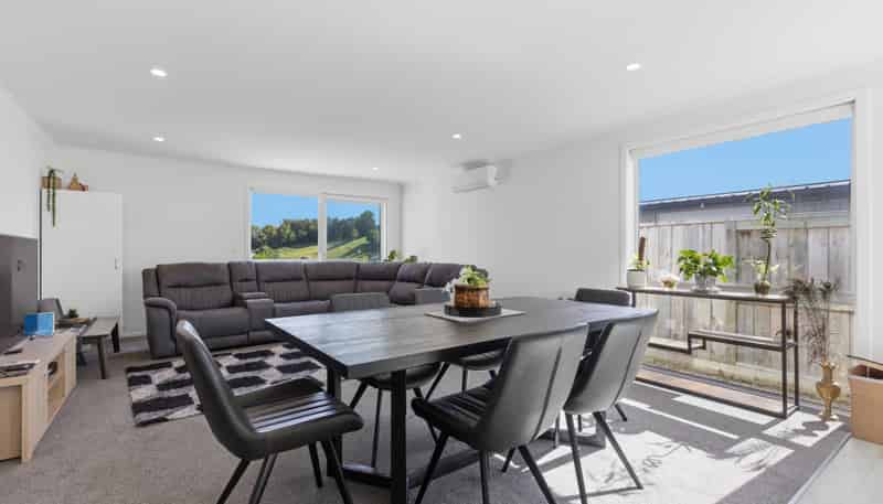 50A Puhirake Crescent, Pyes Pa