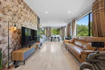 11A Ludlow Terrace, Totara Vale