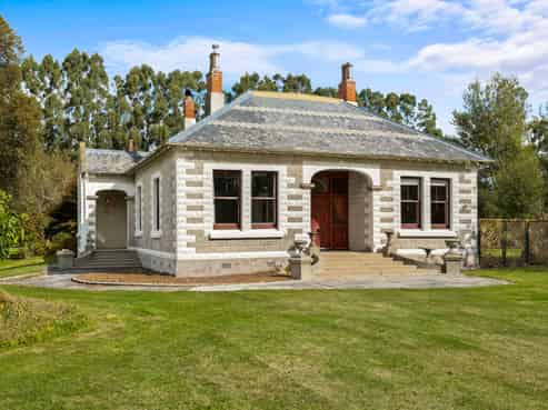 66 Riverbank Road, Inch Clutha