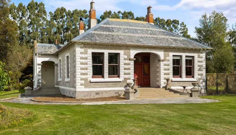 66 Riverbank Road, Inch Clutha