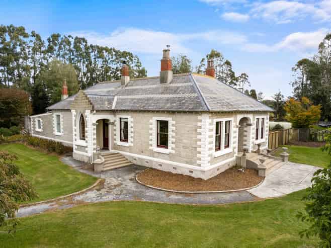 66 Riverbank Road, Inch Clutha