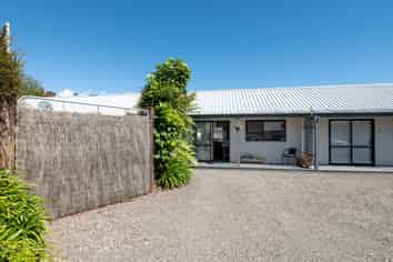10/225 State Highway 1, Oruatua