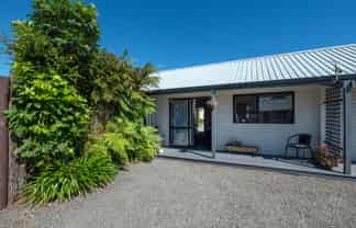 10/225 State Highway 1, Oruatua