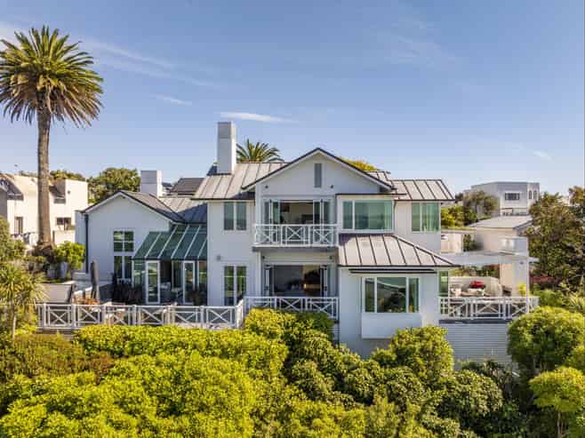 8 Elizabeth Road, Bluff Hill