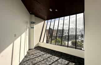 Flexible Dual-Level Office | For Lease