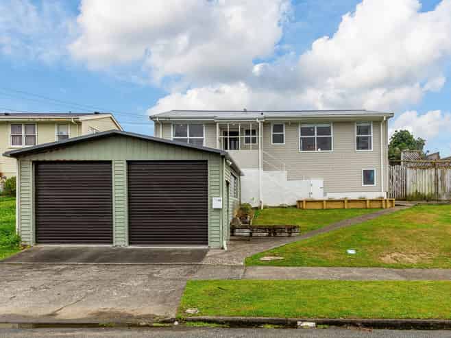 69 Piko Street, Titahi Bay