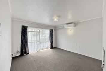 17E Surrey Road, Springvale