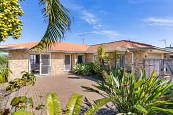10 Rathmar Drive, Manurewa