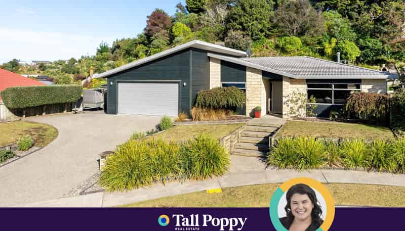 14 Leanne Way, Waikanae Beach