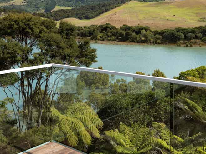 98 Omahina Street, Raglan