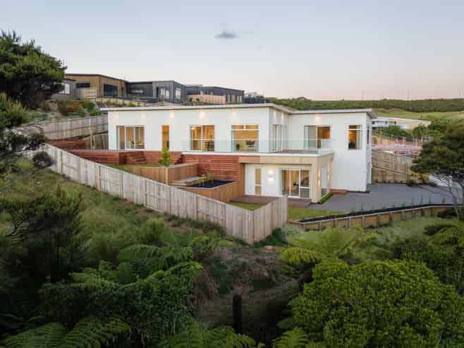 98 Omahina Street, Raglan