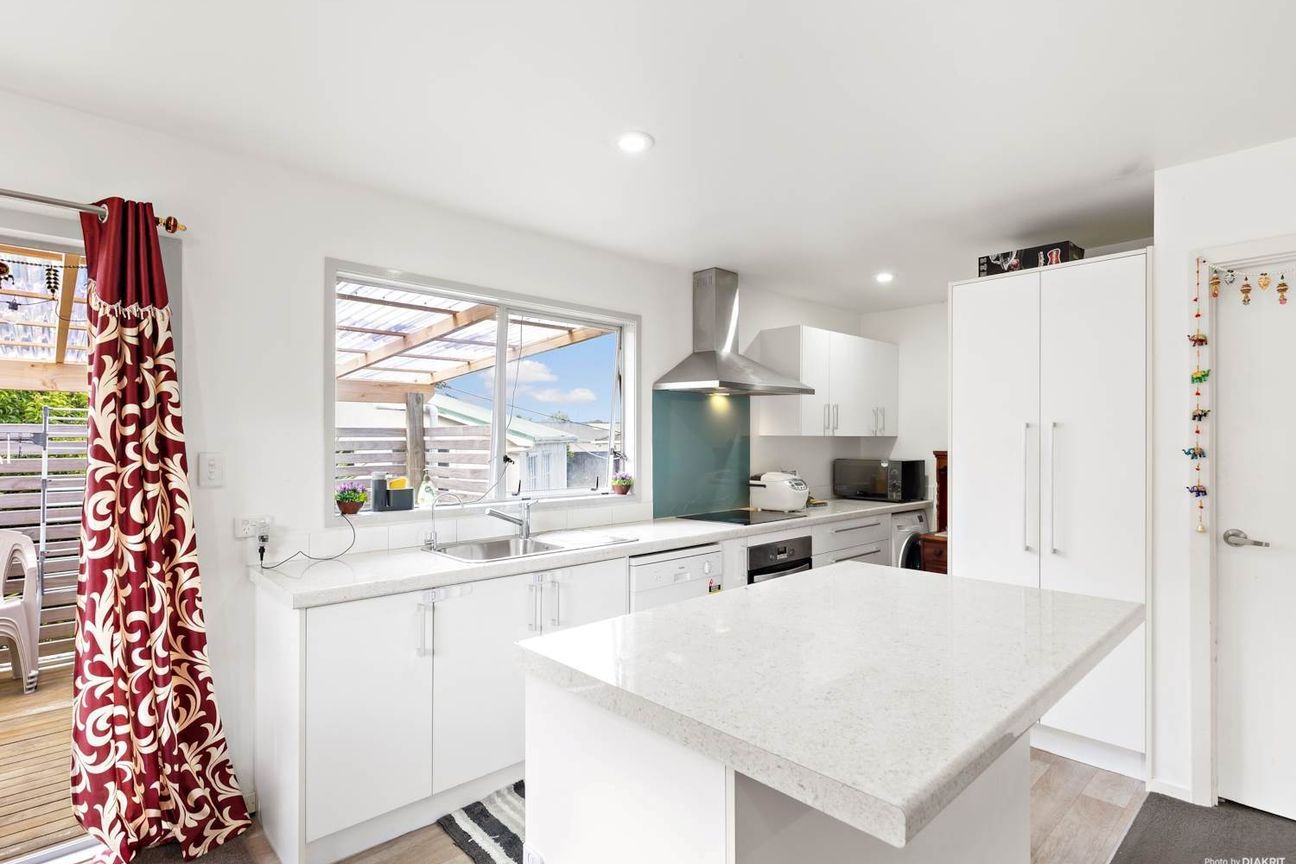 3 Bedroom Family home in Glen Eden! Break Lease - Ansicht 4