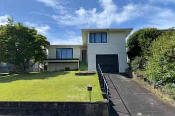  Methuen Road, New Windsor