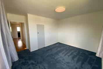  Methuen Road, New Windsor