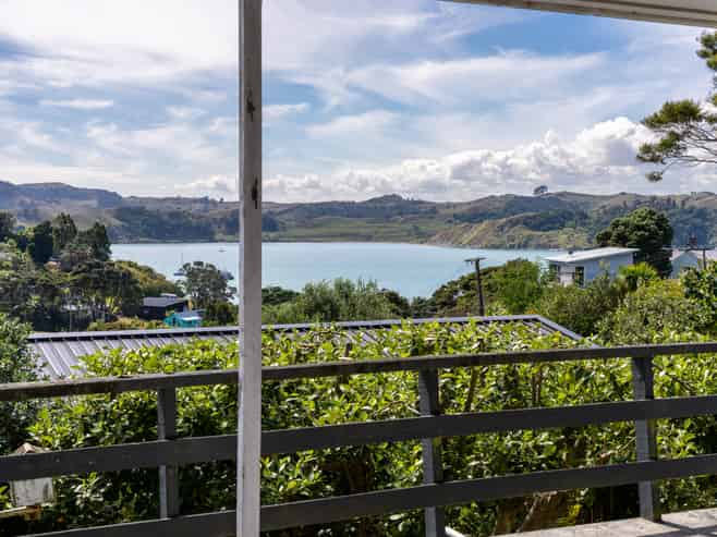 69 Government Road, Raglan