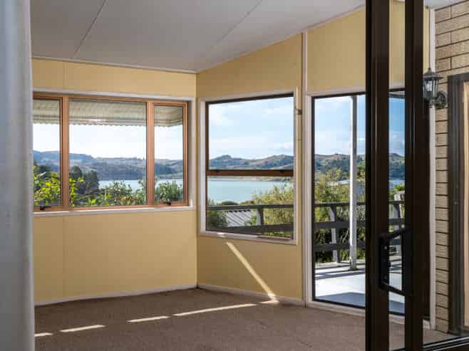 69 Government Road, Raglan