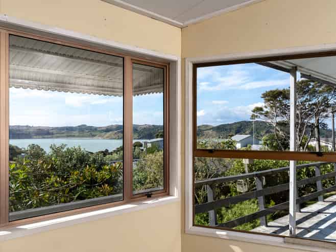 69 Government Road, Raglan