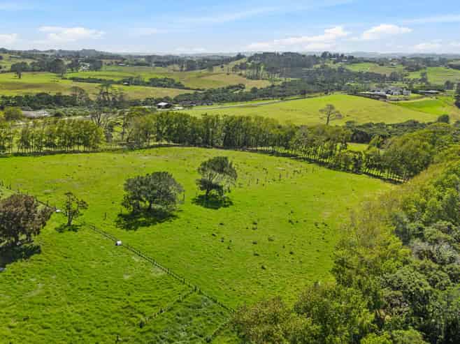 18 Peters Lane, Taupaki