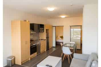 1008/ Putney Way, Manukau