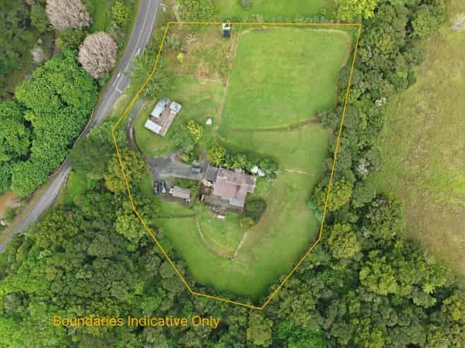 626 Takahue Road, Takahue