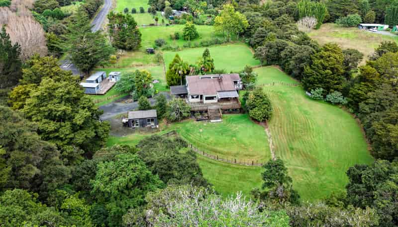 626 Takahue Road, Takahue