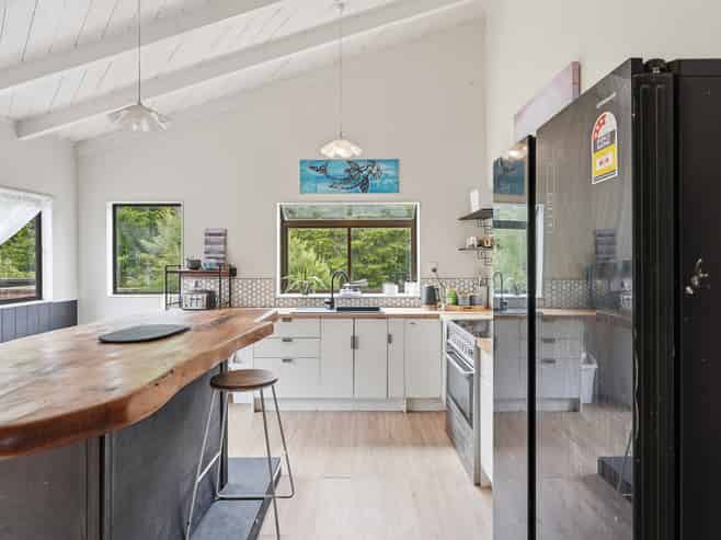 626 Takahue Road, Takahue