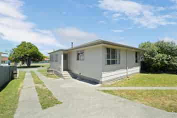 16 Lawrence Street, Outer Kaiti