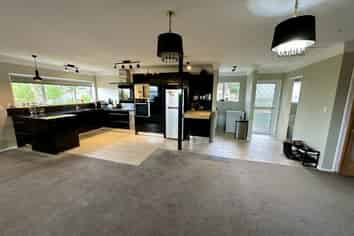 1/8 MOIRI PLACE, Maungatapu