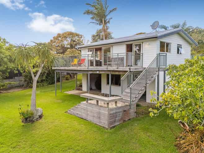 3 Wigmore Crescent, Hahei