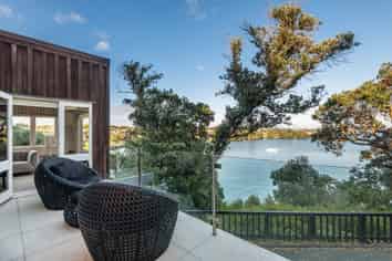 4/259 Jervois Road, Herne Bay