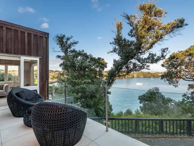 4/259 Jervois Road, Herne Bay