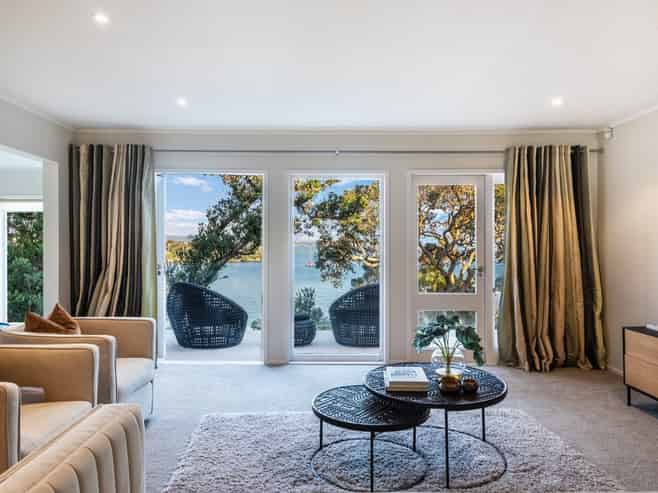 4/259 Jervois Road, Herne Bay