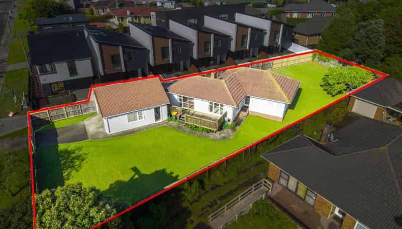 47 Neil  Ave, Te Atatu Peninsula