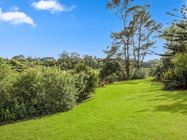 99  Riverpark Crescent, Henderson