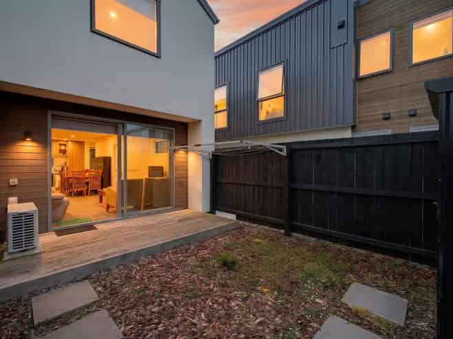 25/101 Mackworth Street, Woolston