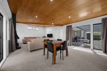 17A Kimpton Road, Papatoetoe