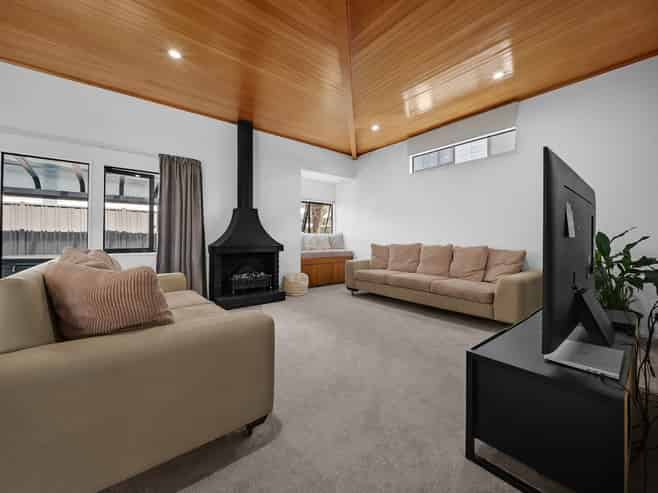 17A Kimpton Road, Papatoetoe