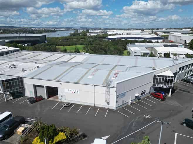 CBRE | Tidy & Functional 722sqm Mt WLG WH