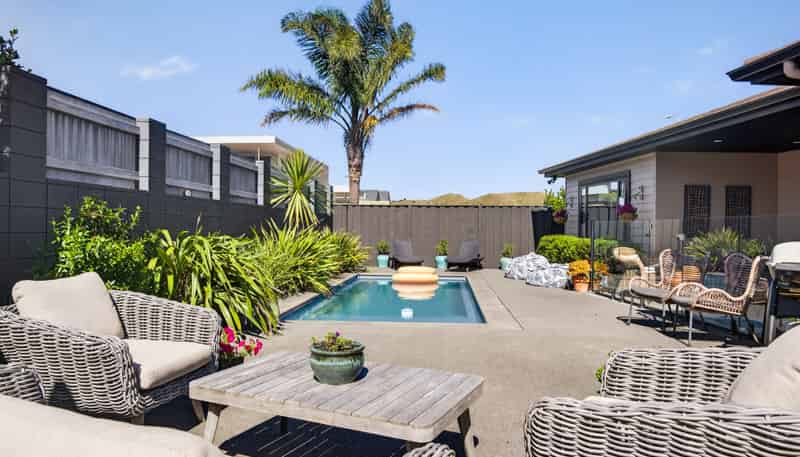 5 Beach Cove, Wainui