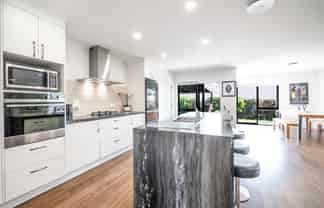 5 Riverglen Drive, Paihia