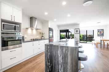 5 Riverglen Drive, Paihia