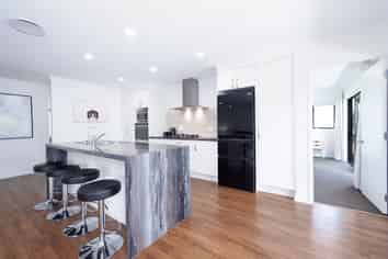 5 Riverglen Drive, Paihia