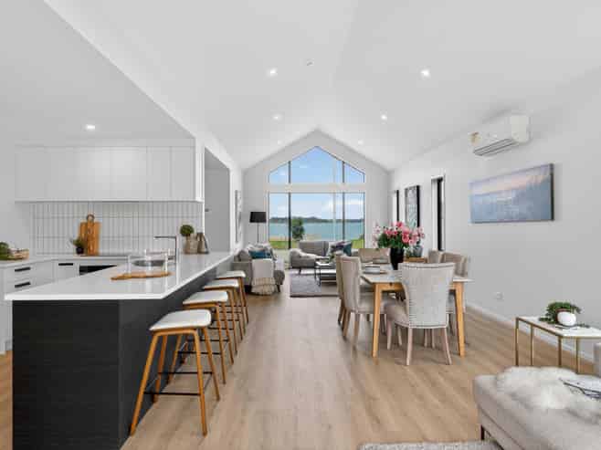 119 Waituarua Drive, Takanini