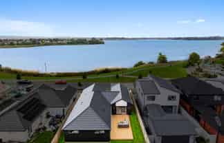 119 Waituarua Drive, Takanini