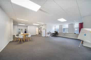 Opportunity in the heart of Hutt Central!